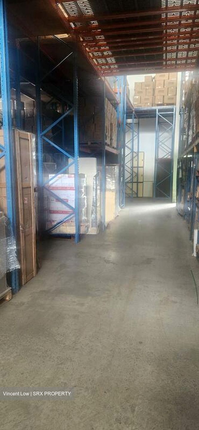 Tampines Industrial Drive (D18), Warehouse #566784441